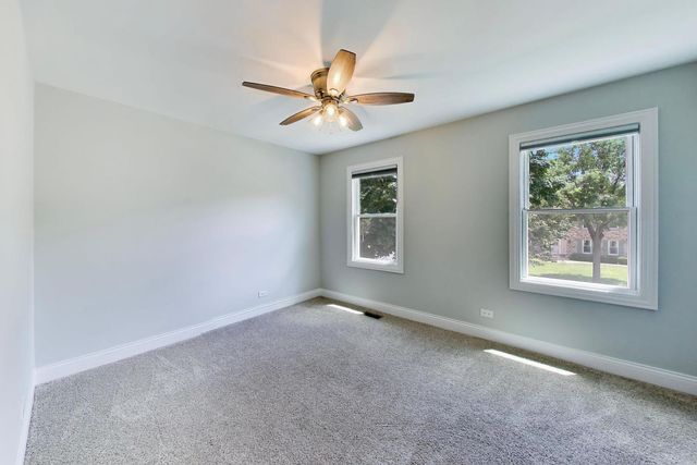 5502 Groveside Lane, Rolling Meadows, IL 60008