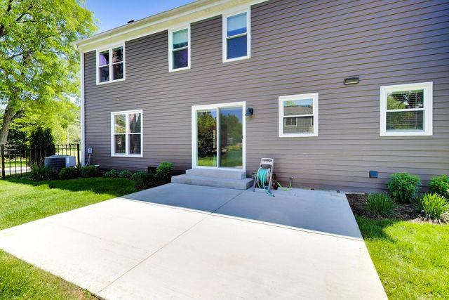 5502 Groveside Lane, Rolling Meadows, IL 60008