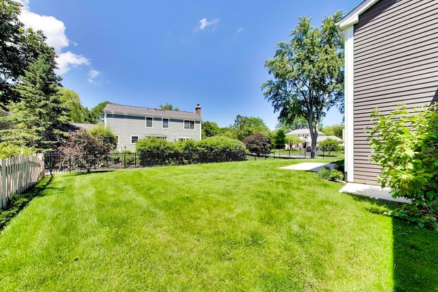 5502 Groveside Lane, Rolling Meadows, IL 60008