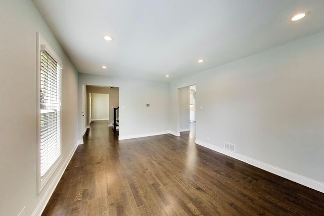 5502 Groveside Lane, Rolling Meadows, IL 60008