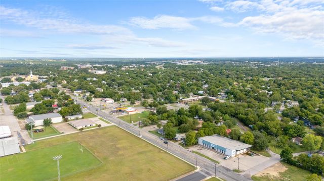 620 E 6th Ave, Belton, TX 76513