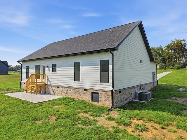 1741 Old Highway 52, Lafayette, TN 37083