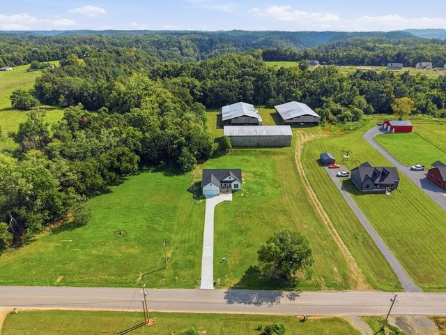 1741 Old Highway 52, Lafayette, TN 37083