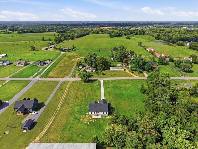 1741 Old Highway 52, Lafayette, TN 37083
