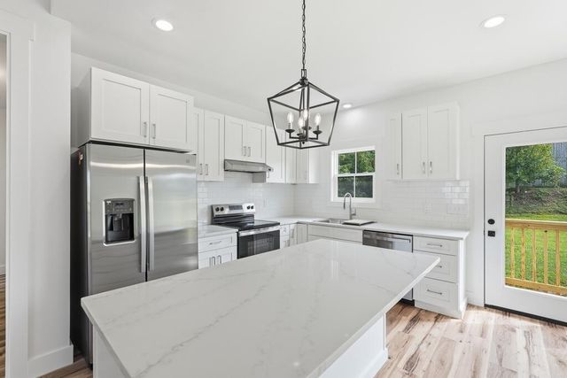 1741 Old Highway 52, Lafayette, TN 37083