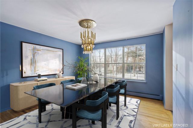 34 Wooleys Lane, Great Neck, NY 11023