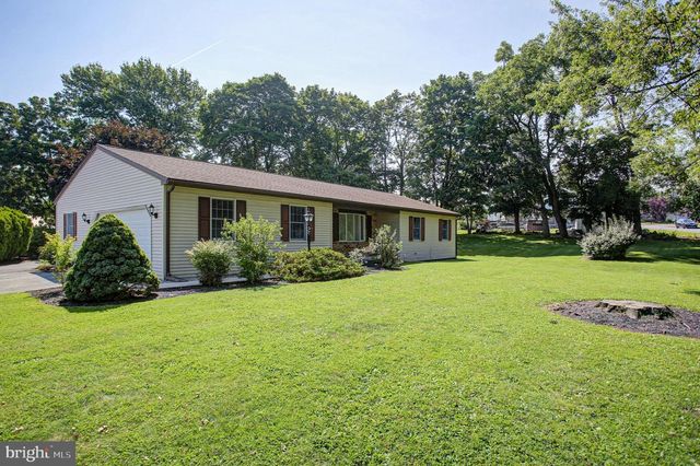 11 S 3RD ST, Dillsburg, PA 17019