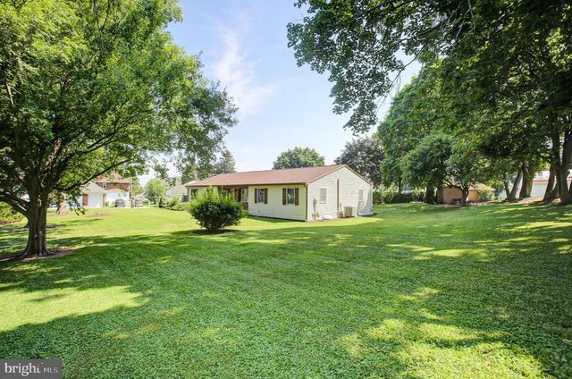 11 S 3RD ST, Dillsburg, PA 17019