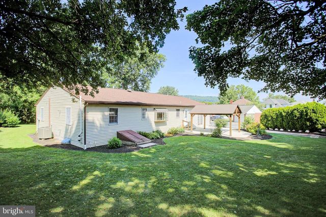 11 S 3RD ST, Dillsburg, PA 17019
