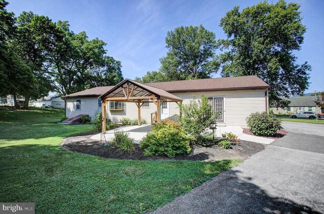 11 S 3RD ST, Dillsburg, PA 17019