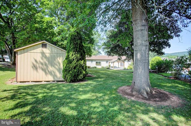 11 S 3RD ST, Dillsburg, PA 17019