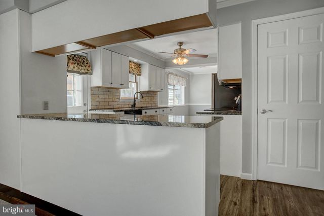 11 S 3RD ST, Dillsburg, PA 17019
