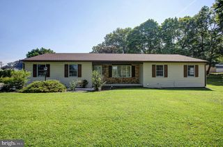 11 S 3RD ST, Dillsburg, PA 17019