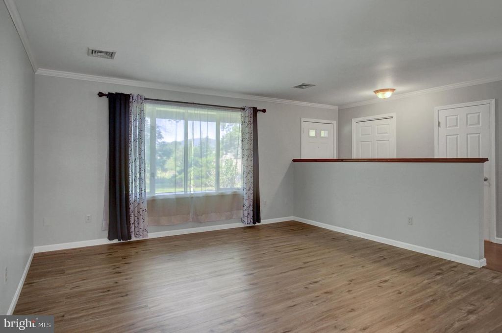 Image 18 of property listing at 11 S 3RD ST, Dillsburg, PA 17019