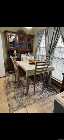 2305 NW meadowlake, Conway, AR 72032