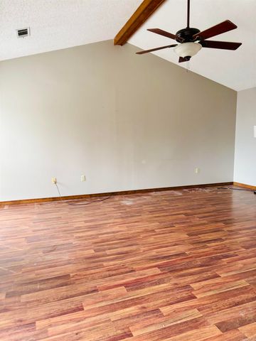 2305 NW meadowlake, Conway, AR 72032