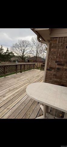 2305 NW meadowlake, Conway, AR 72032