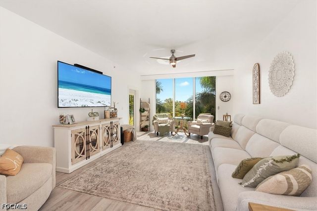 3414 Hancock Bridge PKWY 403, North Fort Myers, FL 33903