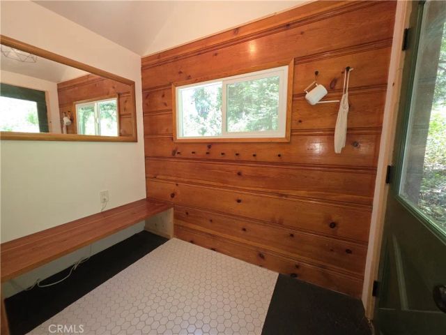 606 Crest Estates Drive, Lake Arrowhead, CA 92352