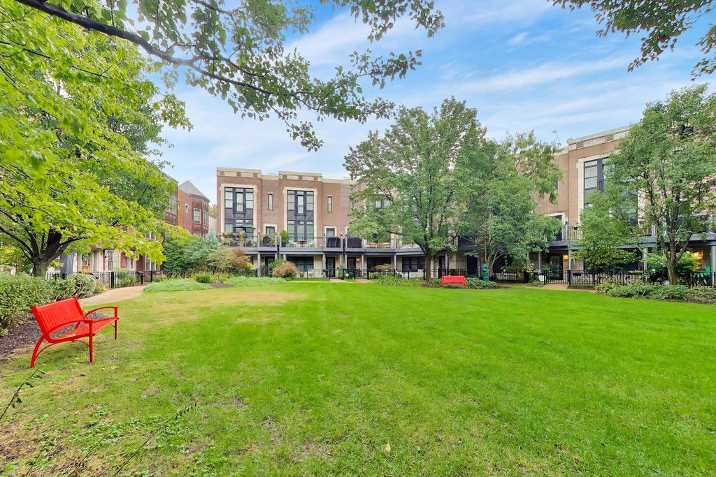 3022 W Newport Avenue, Chicago, IL 60618 — photo 5