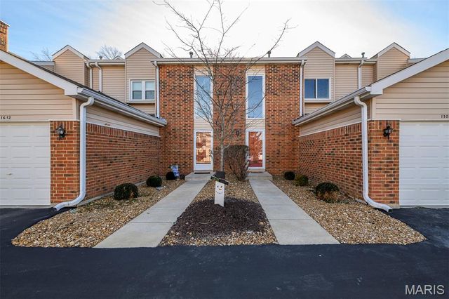 1308 Holgate Drive E1, Ballwin, MO 63021