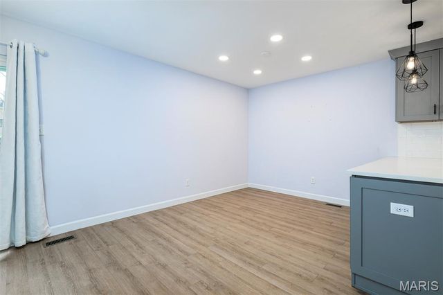 1308 Holgate Drive E1, Ballwin, MO 63021