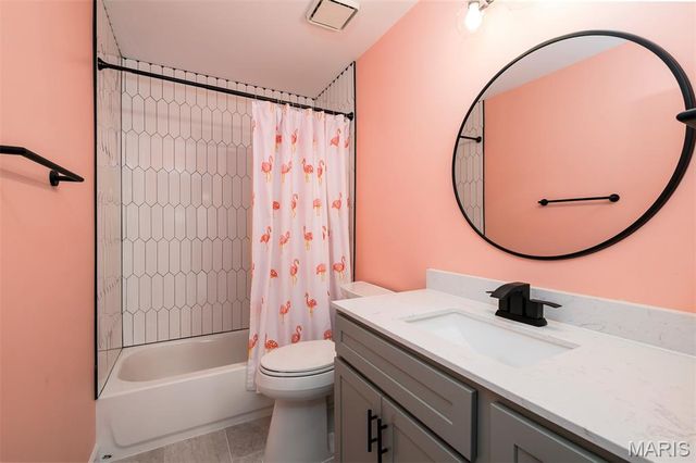 1308 Holgate Drive E1, Ballwin, MO 63021