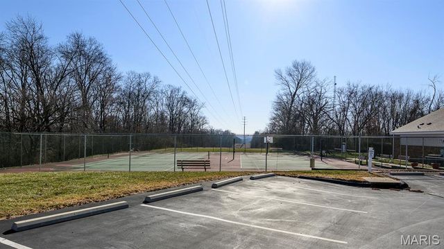 1308 Holgate Drive E1, Ballwin, MO 63021