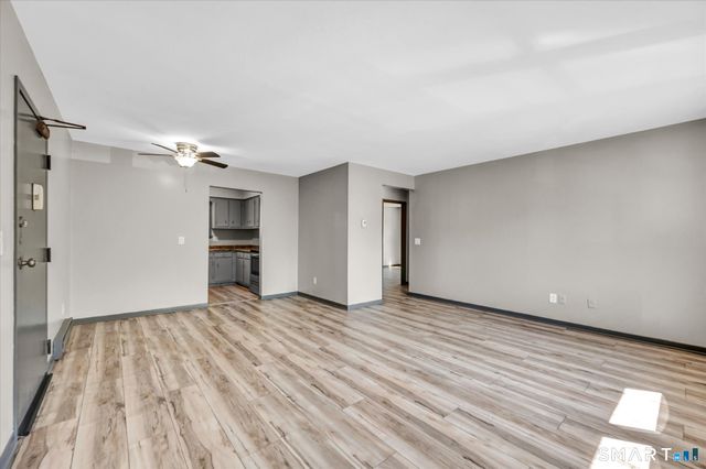 40-44 Briarwood Lane, Branford, CT 06405