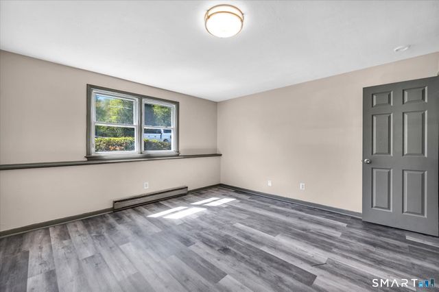 40-44 Briarwood Lane, Branford, CT 06405