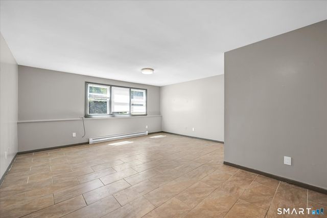 40-44 Briarwood Lane, Branford, CT 06405
