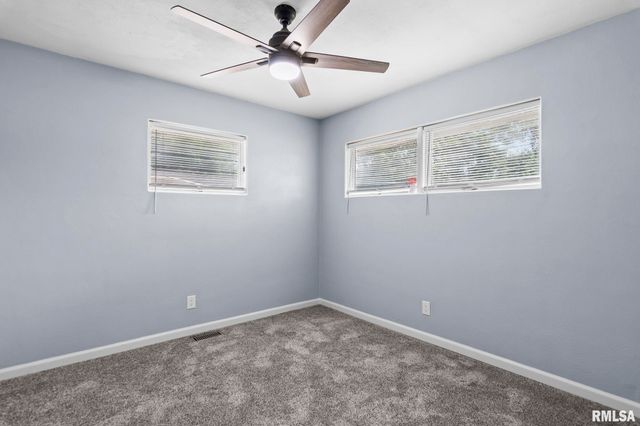 4 N OXFORD Road, Springfield, IL 62702