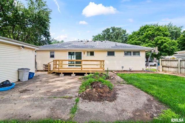 4 N OXFORD Road, Springfield, IL 62702