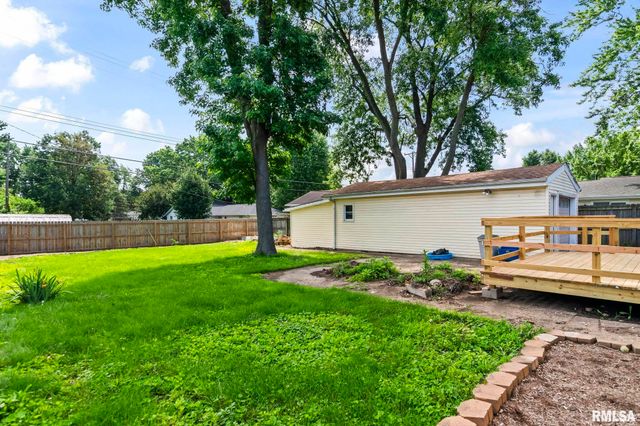 4 N OXFORD Road, Springfield, IL 62702