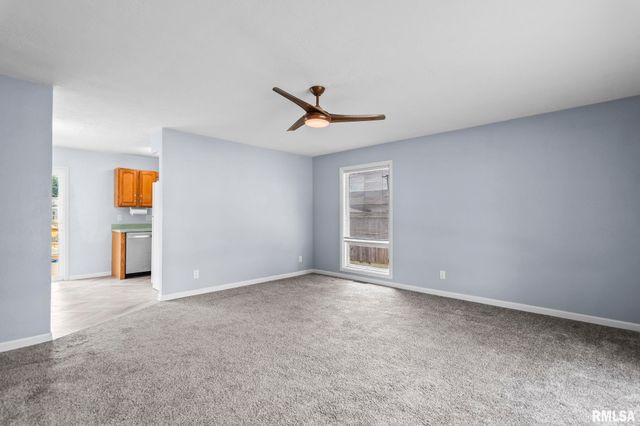 4 N OXFORD Road, Springfield, IL 62702
