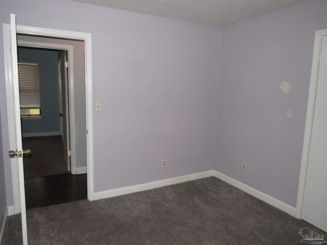 7804 Oak Forest Dr, Pensacola, FL 32514