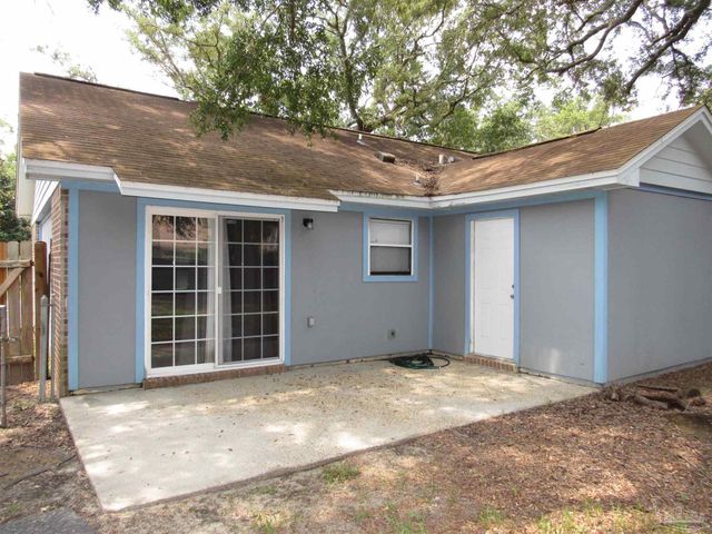 7804 Oak Forest Dr, Pensacola, FL 32514