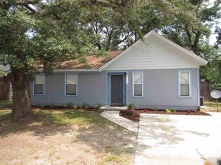 7804 Oak Forest Dr, Pensacola, FL 32514
