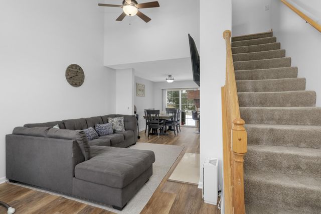 15357 Greenhaven Lane 102, Burnsville, MN 55306