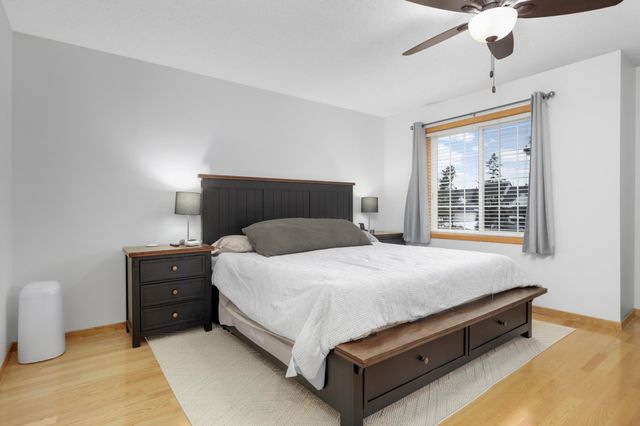 15357 Greenhaven Lane 102, Burnsville, MN 55306