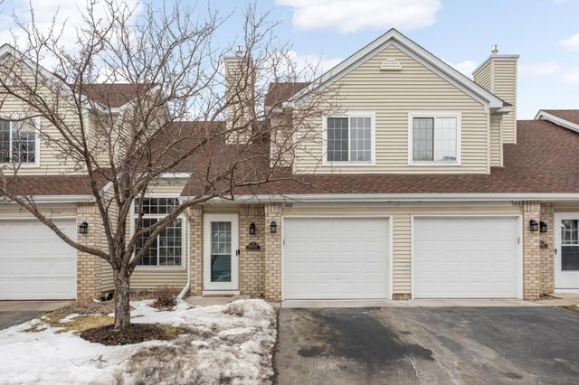 15357 Greenhaven Lane 102, Burnsville, MN 55306