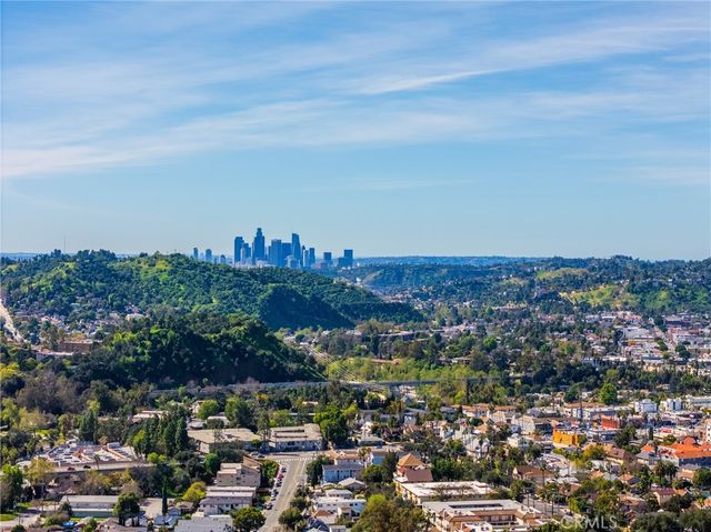 712 Chestnut Avenue, Los Angeles, CA 90042