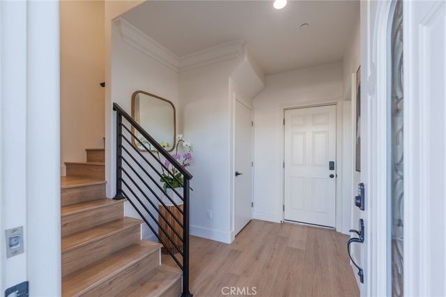 712 Chestnut Avenue, Los Angeles, CA 90042