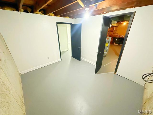 4005 Cranberry Lane, St Louis, MO 63121