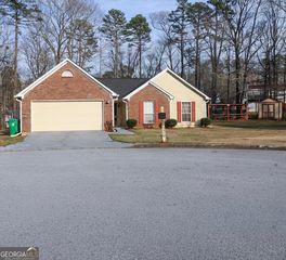 5349 Signal Court, Stone Mountain, GA 30088