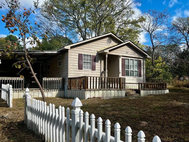 227 S McWhorter, Mineola, TX 75773