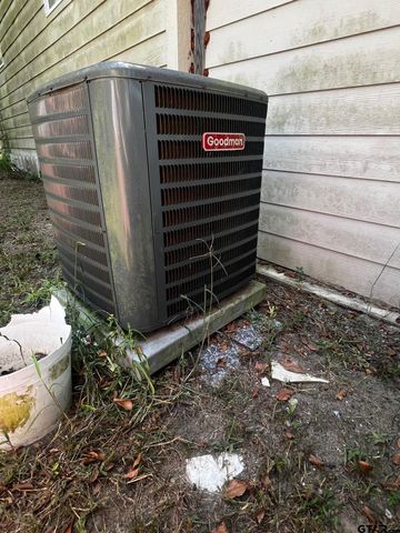 227 S McWhorter, Mineola, TX 75773