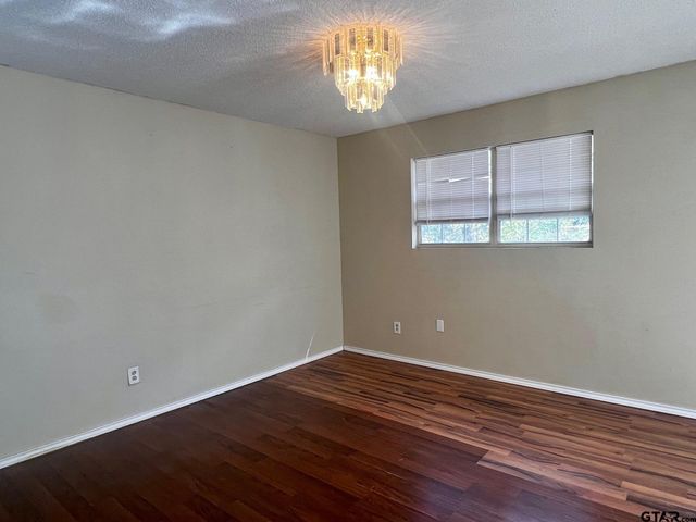 227 S McWhorter, Mineola, TX 75773