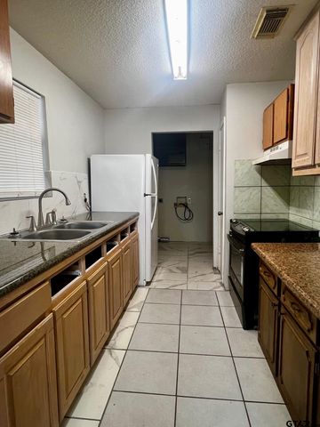 227 S McWhorter, Mineola, TX 75773