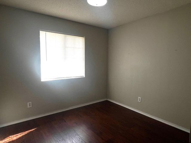 227 S McWhorter, Mineola, TX 75773